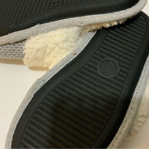 Victoria secret house slippers new - Picture 3 of 5